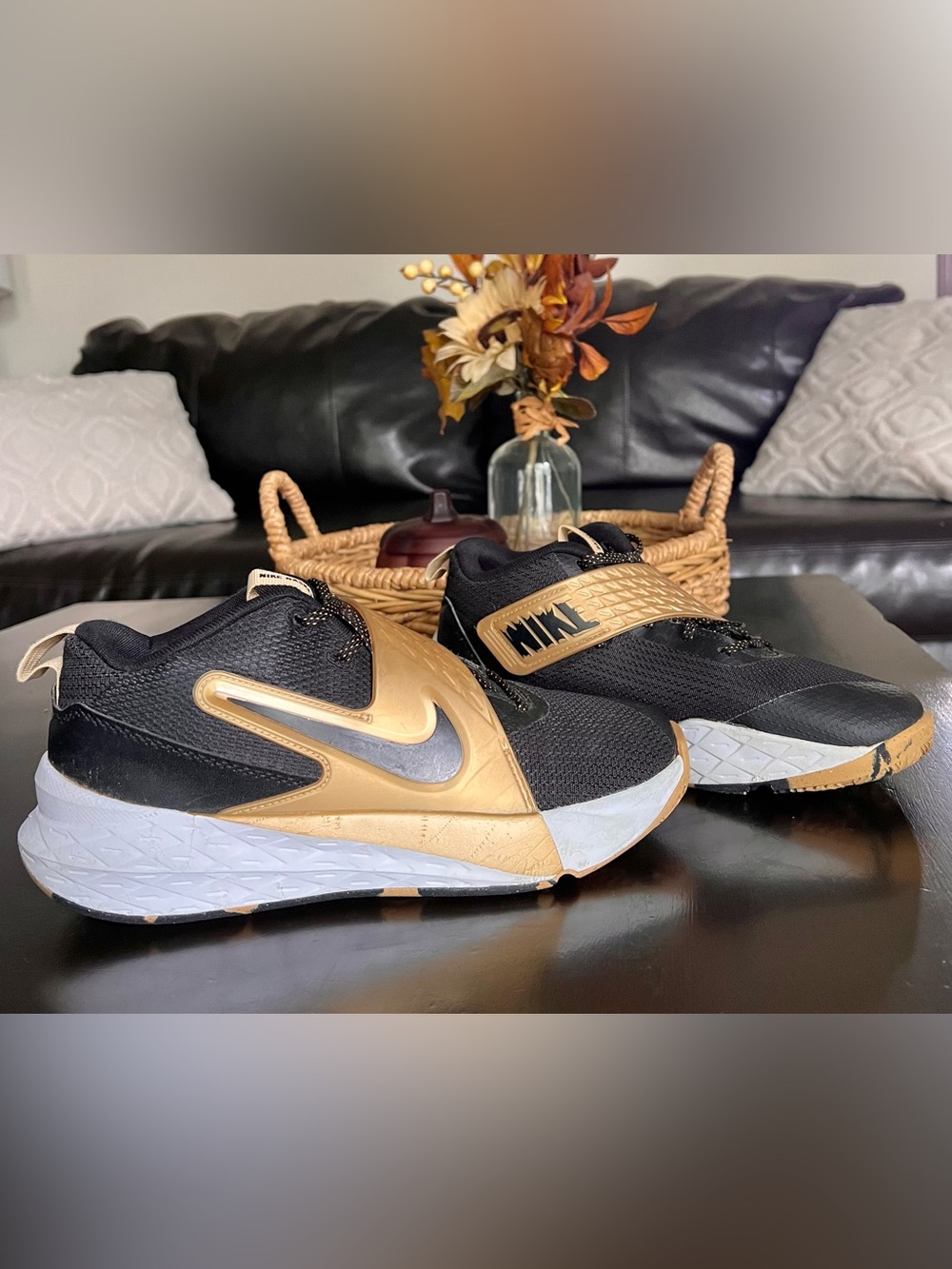 Nike Kids' Team Hustle D 12 Basketball Shoes